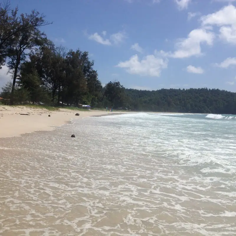 beach in borneo