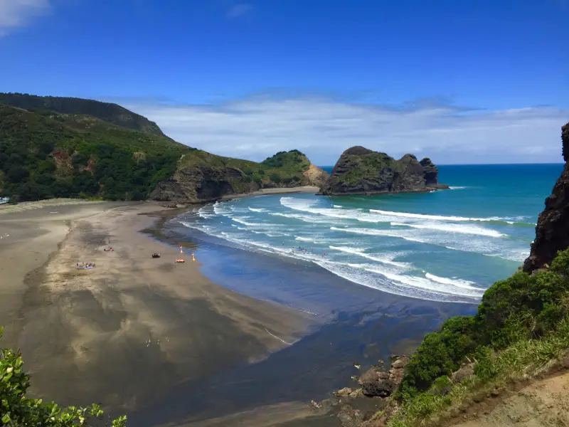 piha beach views