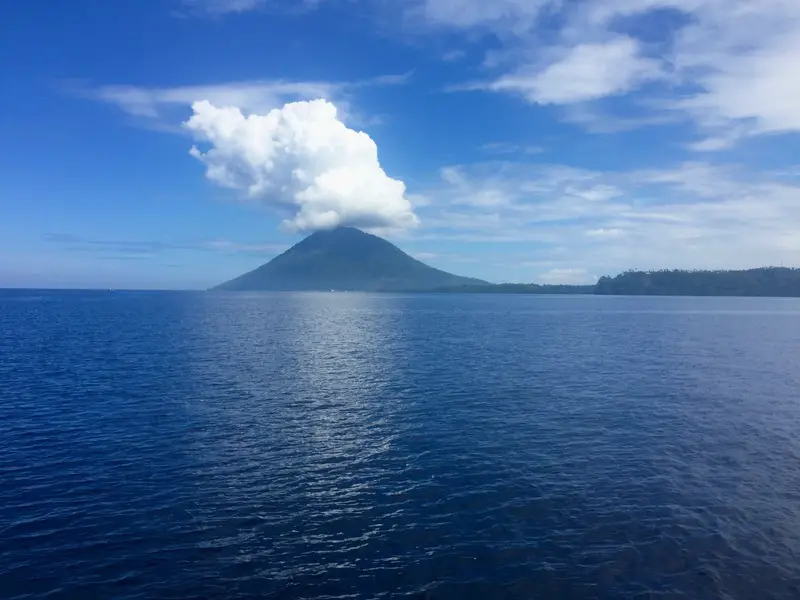 bunaken national park snorkeling