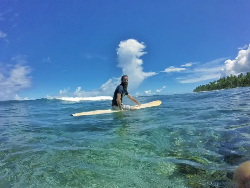 pacifico beach surfing