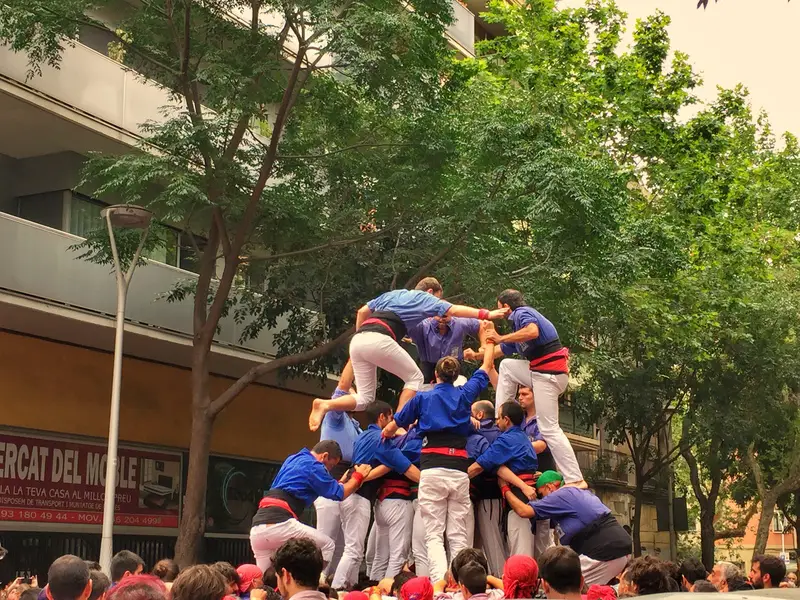 growing human tower