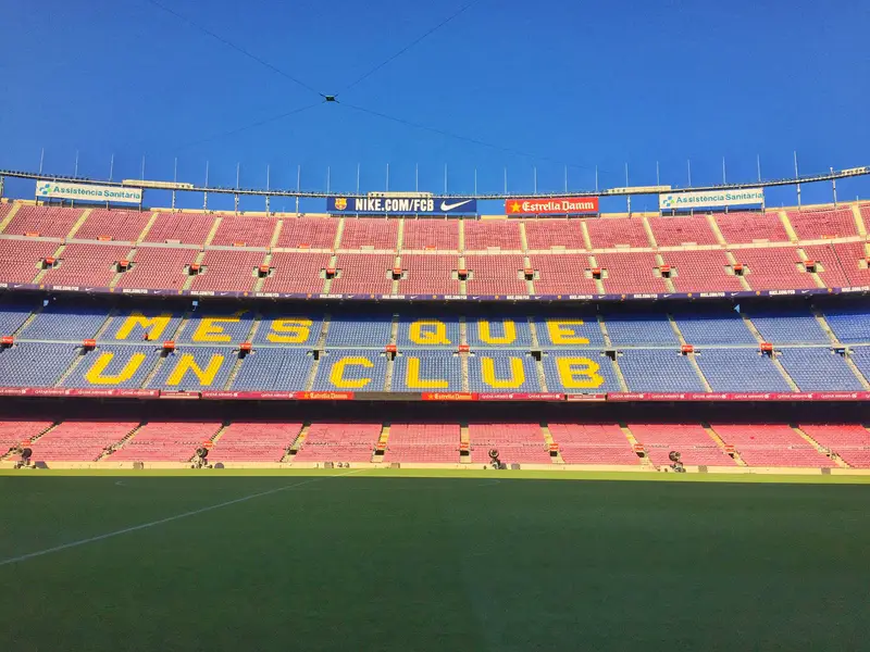 halfway line camp nou