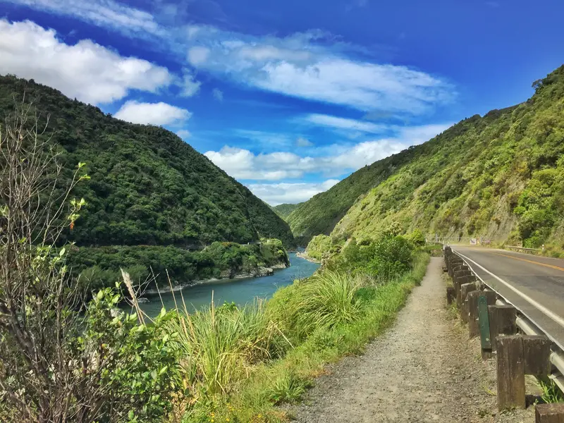 manawatu gorge riverside