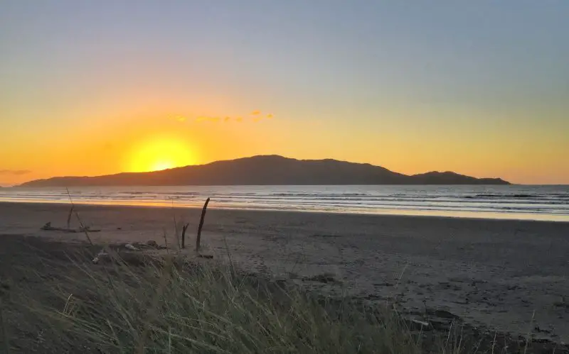 waikanae beach sunset