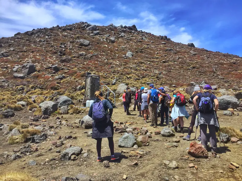 tongariro crossing toilet queue