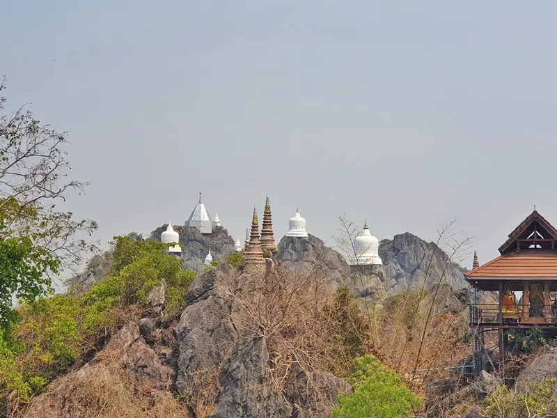 the day trip from Chiang Mai to Wat Chaloem